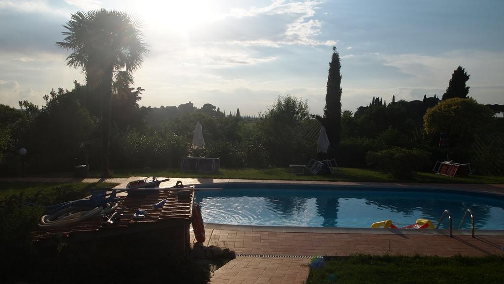 Agriturismo La Terra Valiano Bagian luar foto
