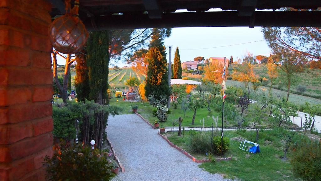 Agriturismo La Terra Valiano Bagian luar foto