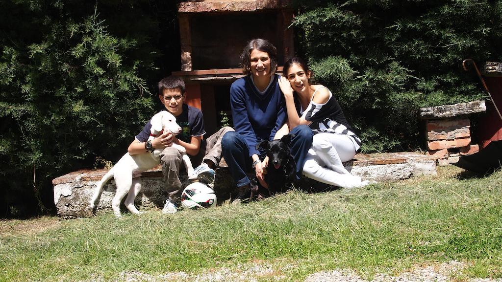 Agriturismo La Terra Valiano Bagian luar foto
